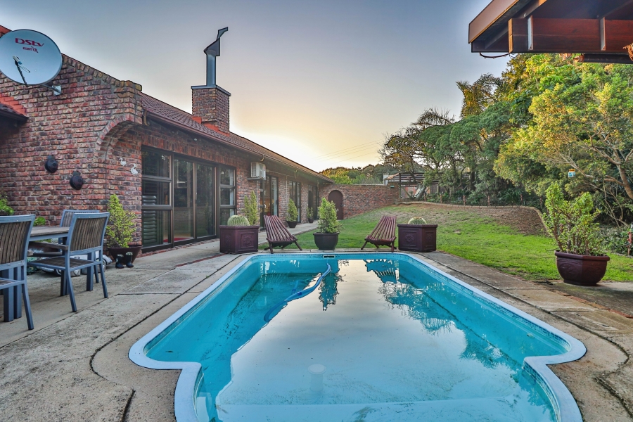 3 Bedroom Property for Sale in Lovemore Park Eastern Cape